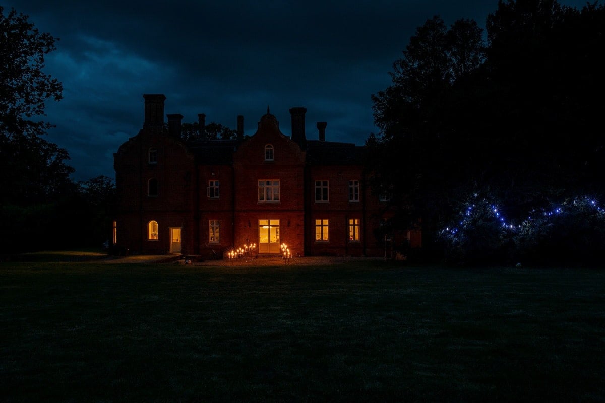 Extra large holiday house UK